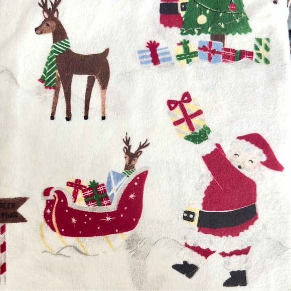 Set of Two Twin Pottery Barn Kids Christmas Santa and Reindeer Bedding Sheets - Picture 2 of 4
